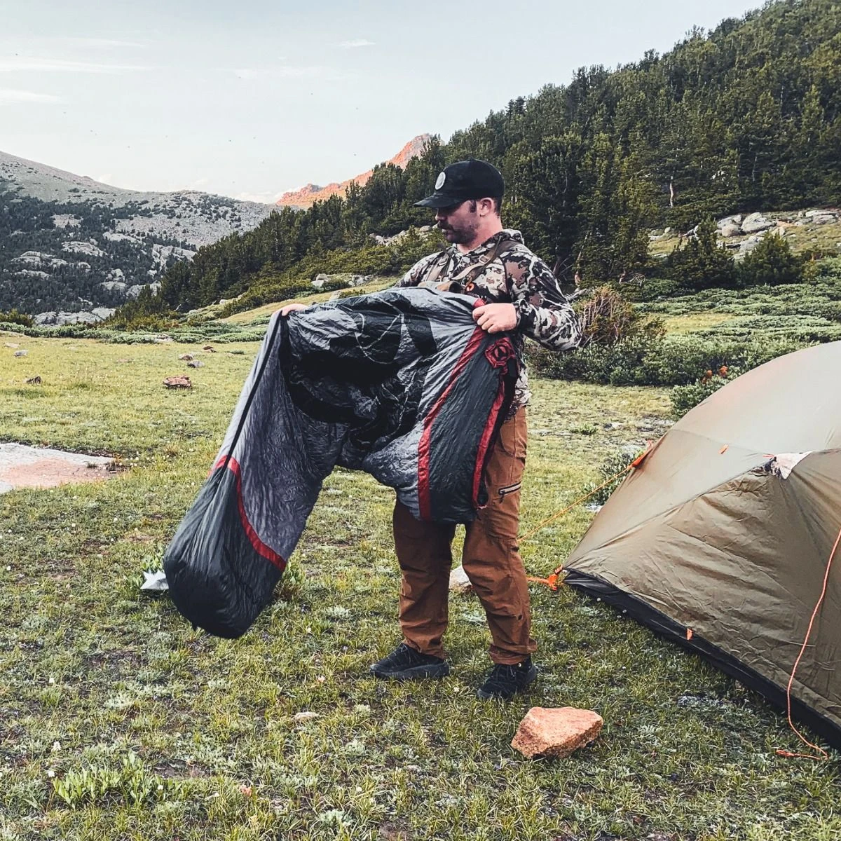 BlackOvis Chugach 20 Degree Hybrid Down/Synthetic Sleeping Bag 8 BlackOvis Chugach 20 Degree Hybrid Down/Synthetic Sleeping Bag - Image 6