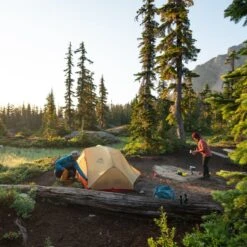 MSR Hubba Hubba 2 Person Backpacking Tent V9 9 MSR Hubba Hubba 2 Person Backpacking Tent V9 -BlackOvis msr hubba hubba 2 person backpacking tent v93